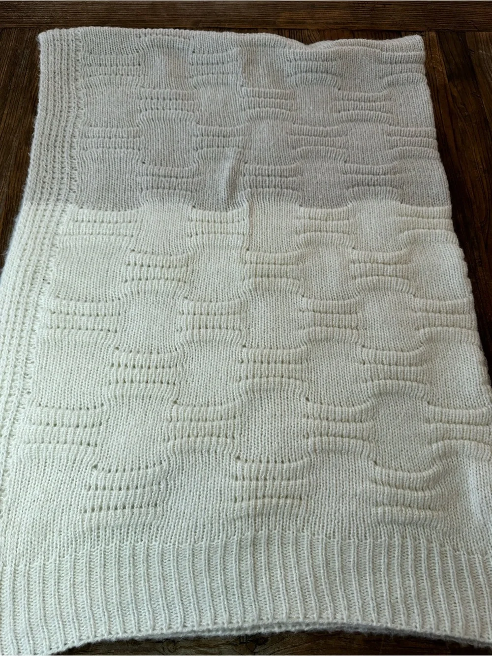 UGG Light cream beige  Cable Knit Throw Blanket